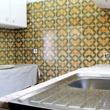 With 2 Bedrooms In Porches With Furnished Balcony And Wifi لاغوا